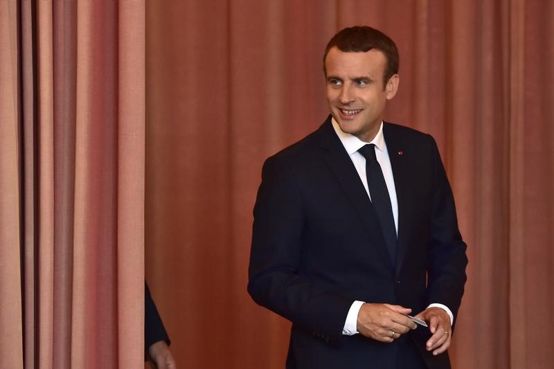 © Reuters. فرنسا تنتخب البرلمان والأغلبية الساحقة تنتظر ماكرون