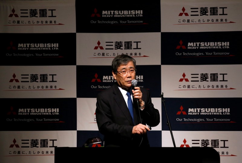 © Reuters. Mitsubishi Heavy Industries President and Chief Executive Shunichi Miyanaga attends a news conference in Tokyo