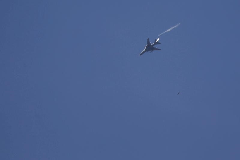 © Reuters. الجيش السوري يتهم التحالف الذي تقوده أمريكا بإسقاط طائرة له
