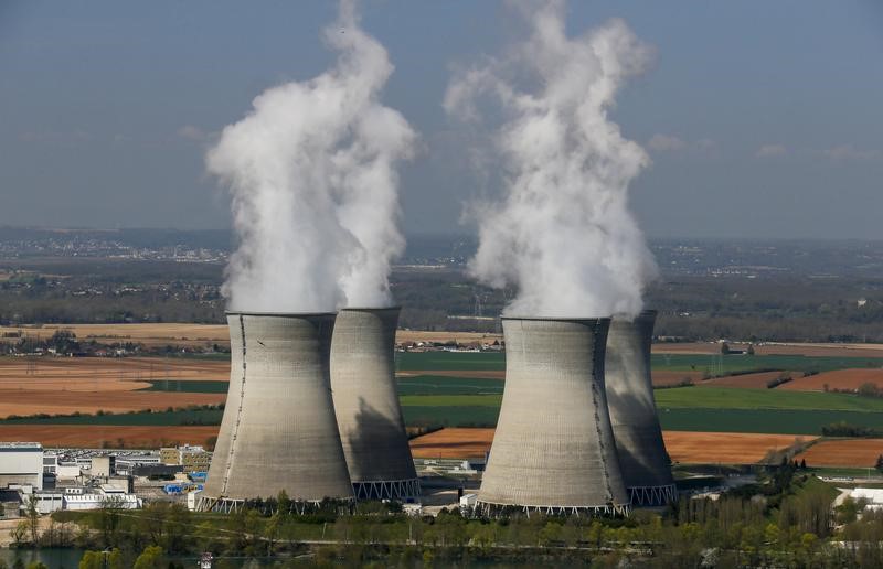 © Reuters. FEU ET PLAN D'URGENCE À LA CENTRALE NUCLÉAIRE DE BUGEY