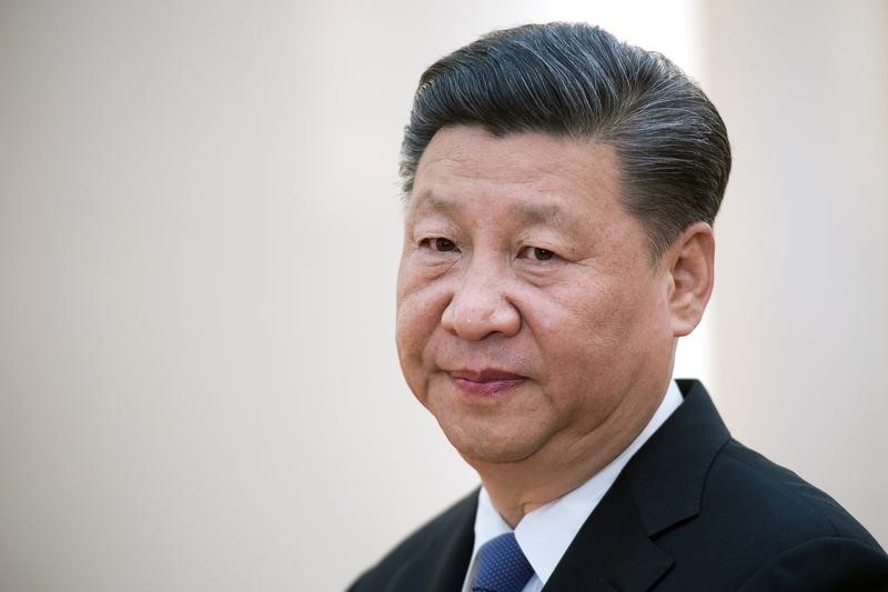 © Reuters. China's President Xi Jinping waits to greet Brazil's Foreign Minister Aloysio Nunes, Russia's Foreign Minister Sergey Lavrov, South Africa's Foreign Minister Maite Nkoana-Mashabane and Indian Minister of External Affairs Vijay Kumar Singh in Beijing