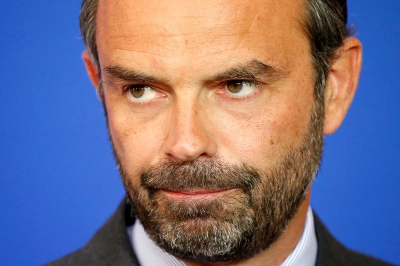 © Reuters. DÉMISSION DU GOUVERNEMENT, NOUVELLE ÉQUIPE CONNUE MERCREDI