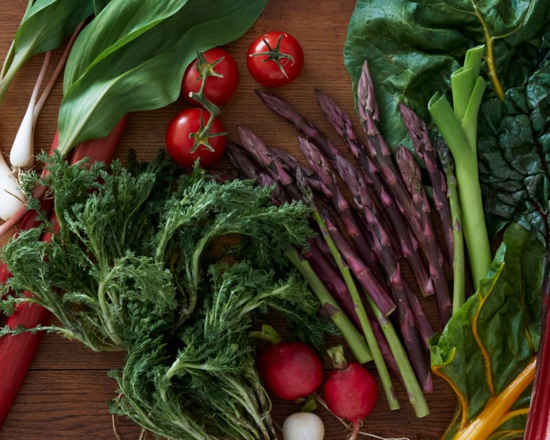 © Reuters. Vegetables are seen in an undated photo illustration provided by New York-based meal kit delivery service Blue Apron