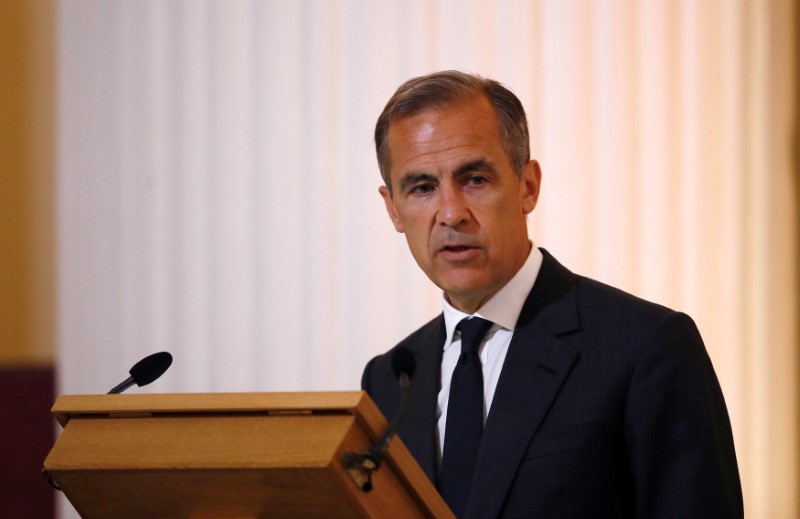 © Reuters. The Governor of the Bank of England, Mark Carney, delivers a speech to the Bankers and Merchants at The Mansion House in London