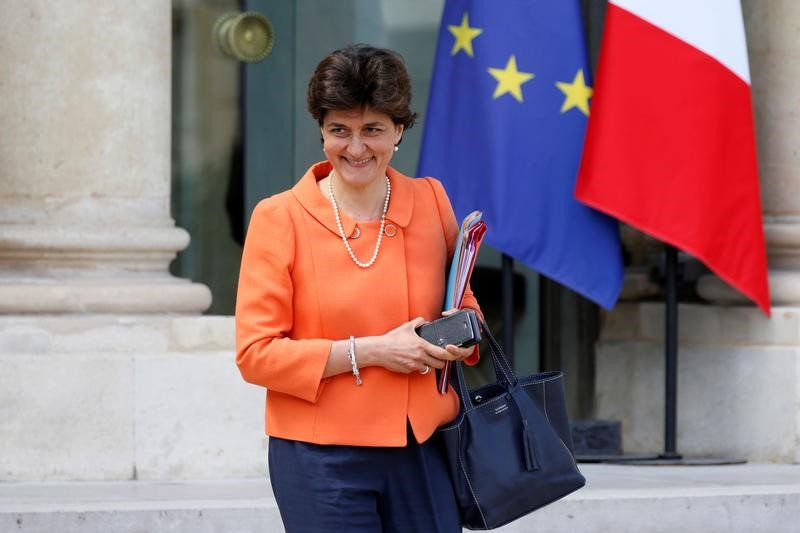 © Reuters. استقالة وزيرة الدفاع الفرنسية في ظل تحقيق بشأن حزبها