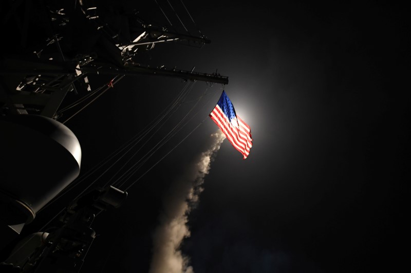 © Reuters. U.S. Navy guided-missile destroyer USS Porter (DDG 78) conducts strike operations while in the Mediterranean Sea