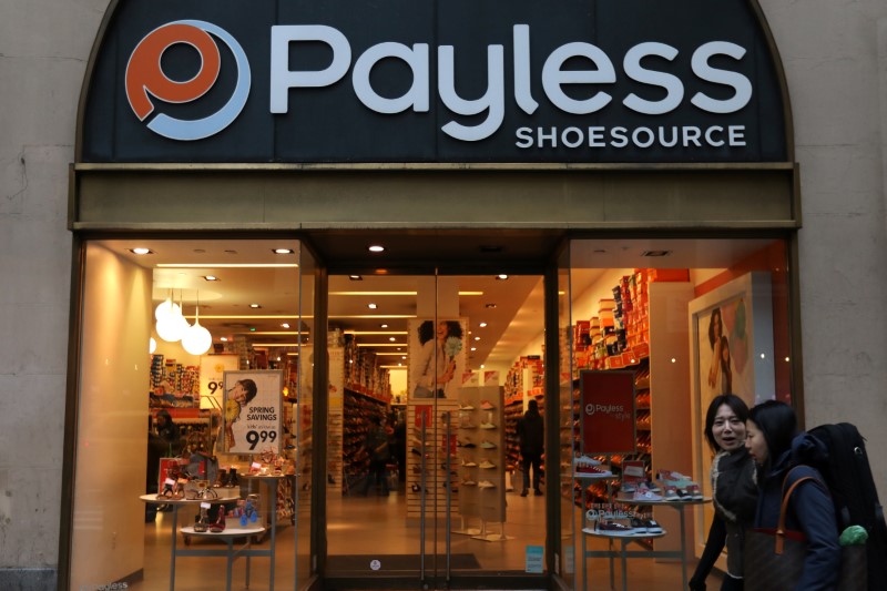 © Reuters. A Payless ShoeSource store is pictured in the Manhattan borough of New York