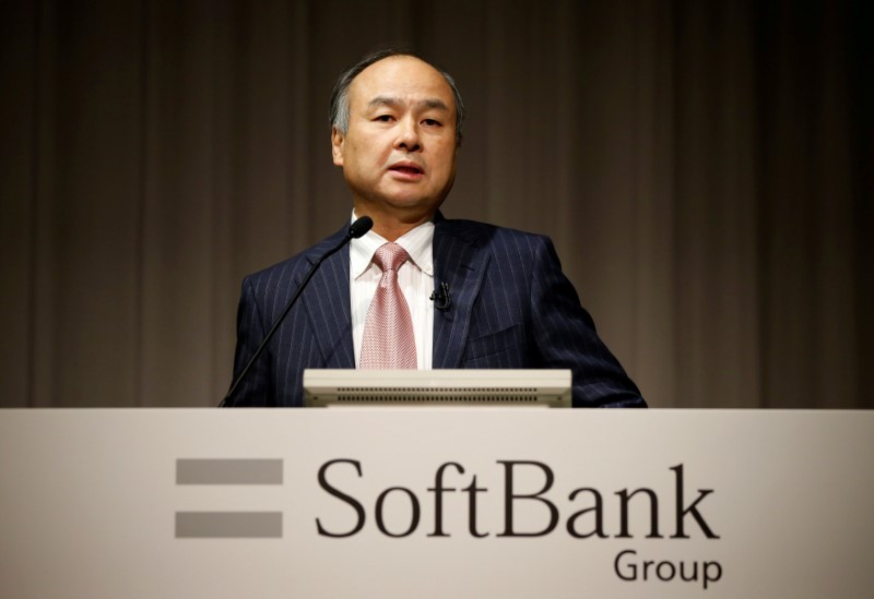 © Reuters. FILE PHOTO: SoftBank Group Corp Chairman and CEO Son attends a news conference in Tokyo