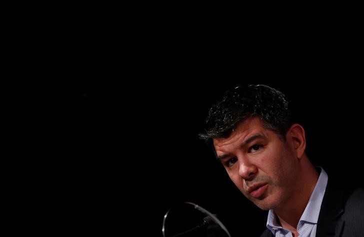 © Reuters. Uber CEO Kalanick, addresses a gathering at an event in New Delhi