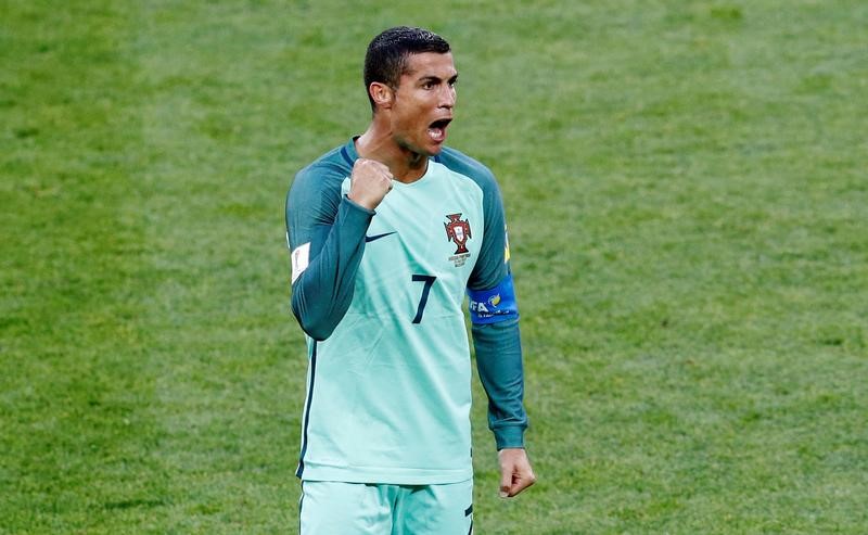 © Reuters. Cristiano Ronaldo, dispuesto a pagar 14,7 millones de euros a Hacienda, según RTVE