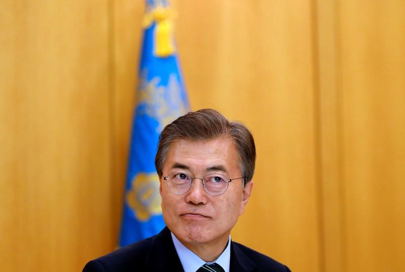 © Reuters. رئيس كوريا الجنوبية يدعو الصين لكبح البرنامج النووي لكوريا الشمالية