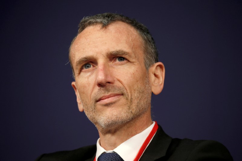 © Reuters. FILE PHOTO: Emmanuel Faber, CEO of French food group Danone, attends the Latin America and Caribbean International Economic Forum at the Bercy Finance Ministry in Paris, France