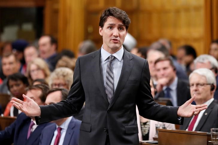 © Reuters. Canada's PM Trudeau speaks in the House of Commons in Ottawa