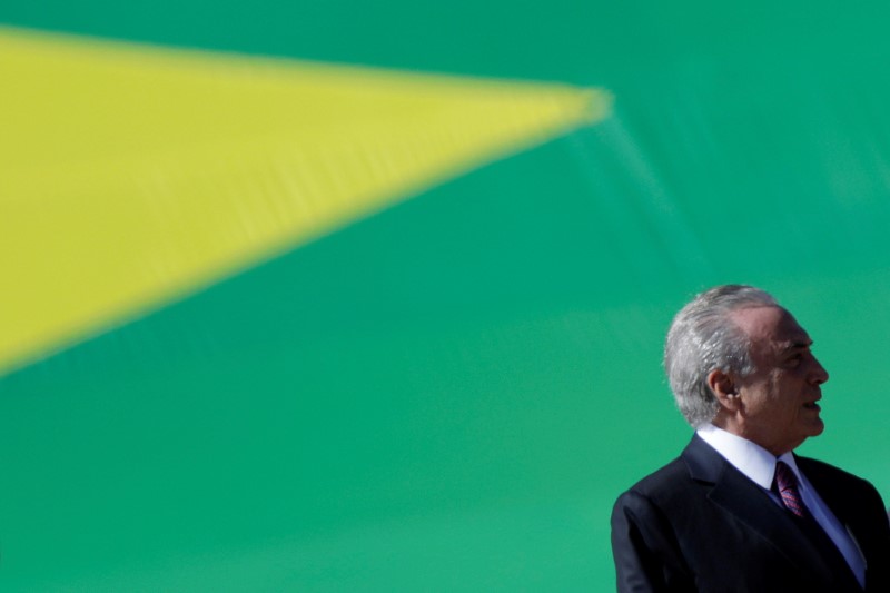 © Reuters. Brazilian President Michel Temer attends a ceremony of the 152nd anniversary of the Riachuelo Naval Battle at the Marine Corps Headquarters in Brasilia