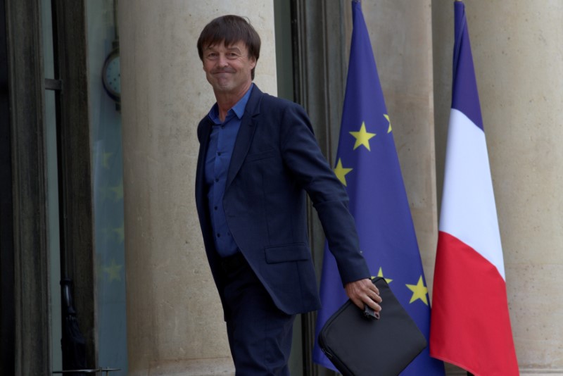 © Reuters. French Minister of Ecological and Social Transition Nicolas Hulot arrives for a meeting on climate change  at the Elysee Palace in Paris