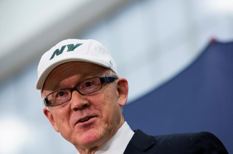 © Reuters. FILE PHOTO -  New York Jets owner Johnson speaks during a news conference at the Boys and Girls Club in Newark