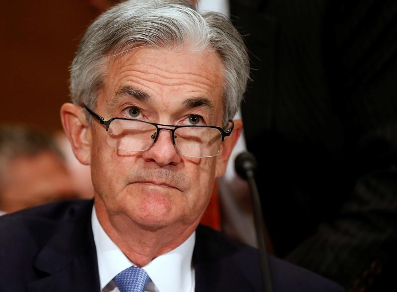 © Reuters. Jerome H. Powell, a governor on the board of the Federal Reserve System, prepares to testify to the Senate Banking Committee on Capitol Hill in Washington