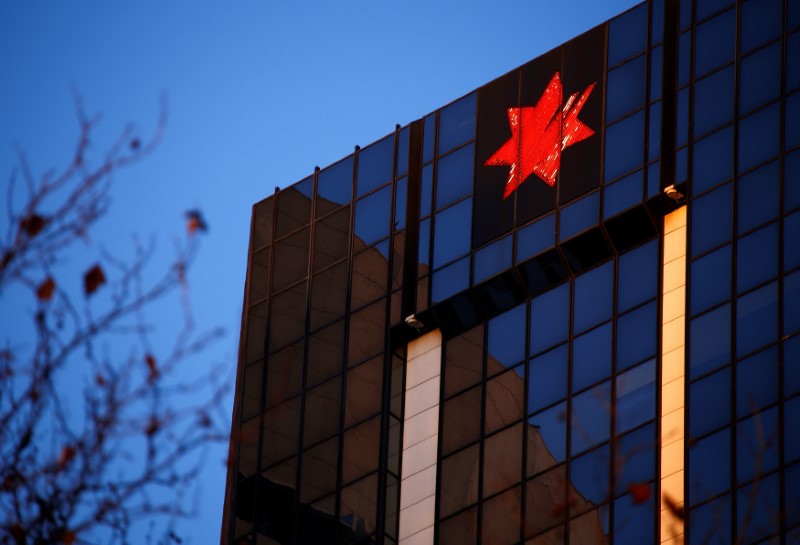 © Reuters. The logo of National Australia Bank adorns their headquarters building in central Sydney