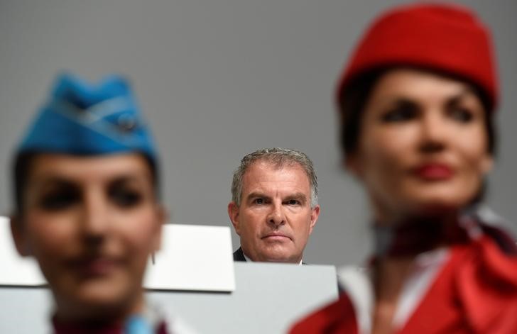 © Reuters. Lufthansa CEO Spohr attends the annual shareholders meeting in Hamburg