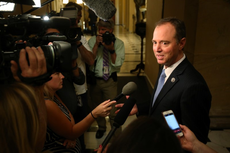 © Reuters. FILE PHOTO: Rep. Schiff speaks to reporters about the appointment of a Special Counsel in the Russia investigations on Capitol Hill in Washington