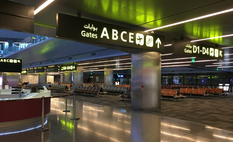 © Reuters. View of departures area at Hamad International airport in Doha