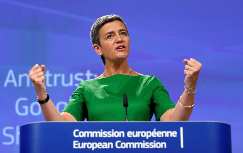 © Reuters. EU Competition Commissioner Vestager holds a news conference in Brussels