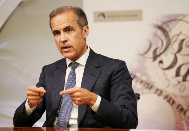 © Reuters. Britain's Bank of England Governor, Mark Carney, speaks during the Bank of England's financial stability report at the Bank of England in the City of London