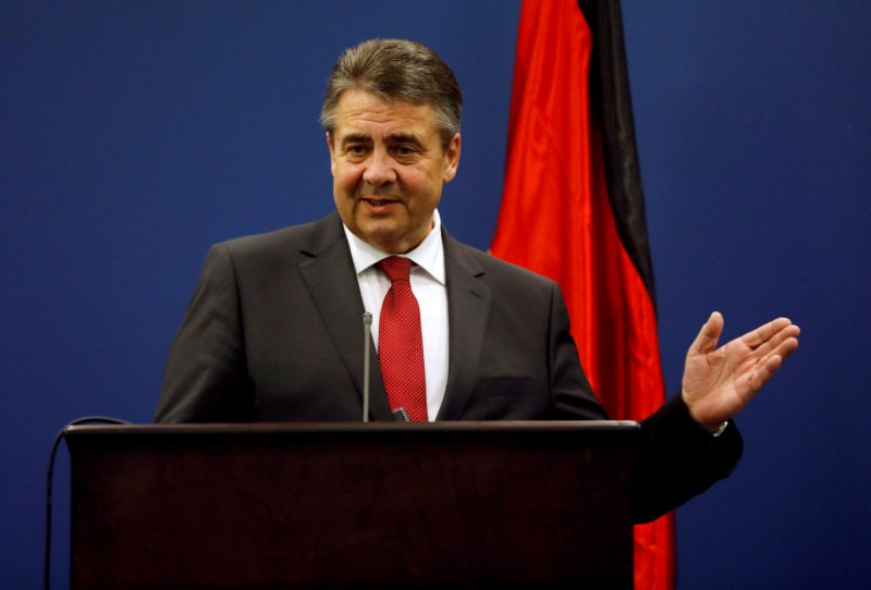 © Reuters. وزير الخارجية الألماني يدعو أطراف الأزمة القطرية لمحادثات مباشرة