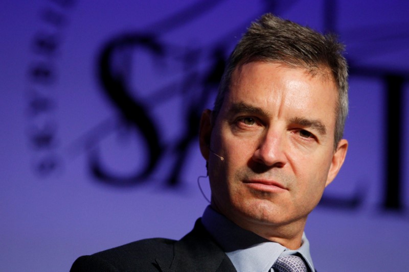 © Reuters. FILE PHOTO: Daniel S. Loeb, founder of Third Point LLC, participates in a panel discussion during the Skybridge Alternatives (SALT) Conference in Las Vegas