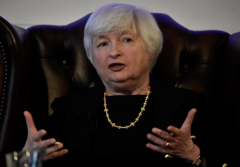 © Reuters. يلين: لا نتوقع أزمة مالية جديدة على "مدى حياتنا"