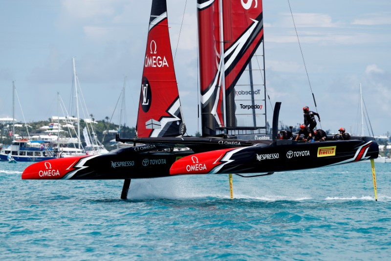 © Reuters. FILE PHOTO: Sailing - America's Cup Finals -