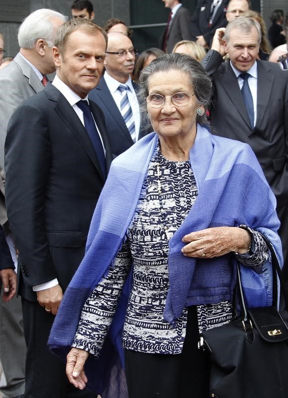 © Reuters. Muere a los 89 años Simone Veil, superviviente del holocausto y defensora del aborto