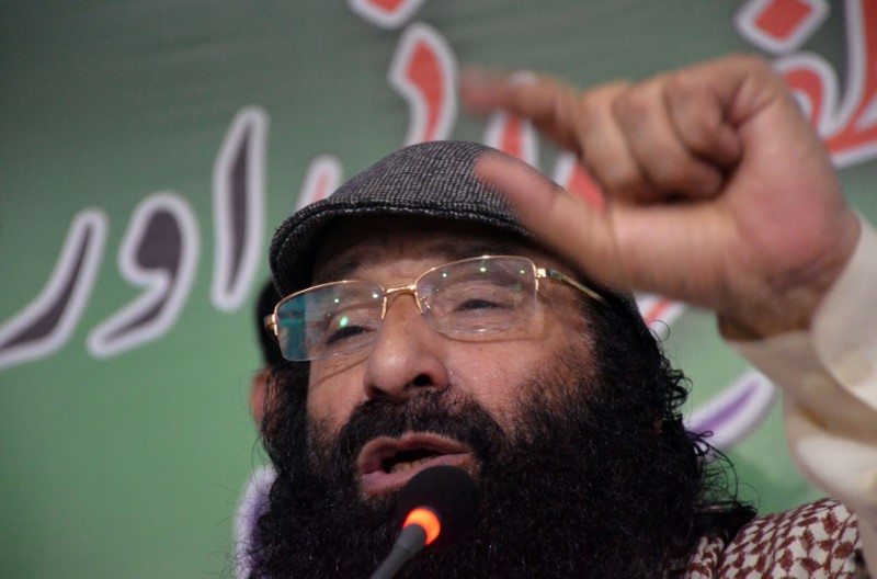 © Reuters. Salahuddin, Hizbul Mujahideen, speaks at news conference in Muzaffarabad