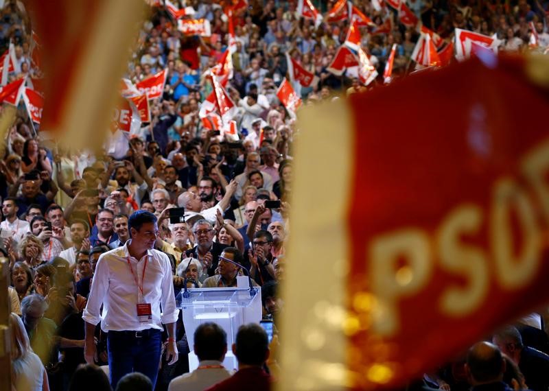 © Reuters. El PSOE sufre un frenazo en su recuperación, según un sondeo