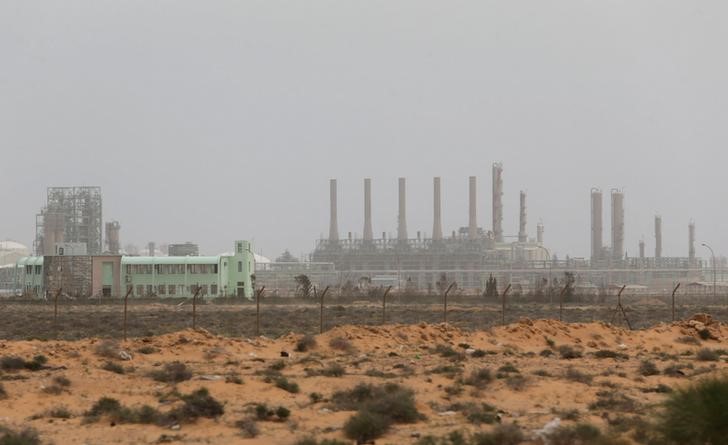 © Reuters. Нефтегазовая компания Ras Lanuf в Ливии