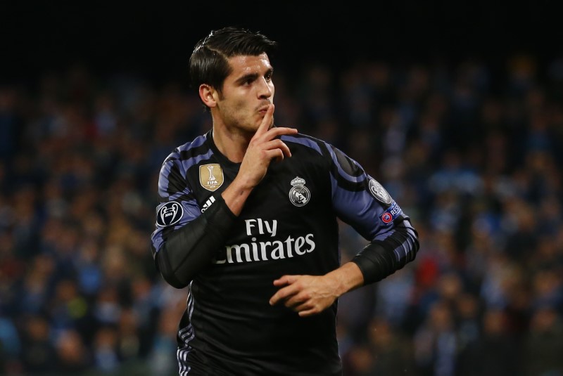 © Reuters. Real Madrid's Alvaro Morata celebrates scoring their third goal