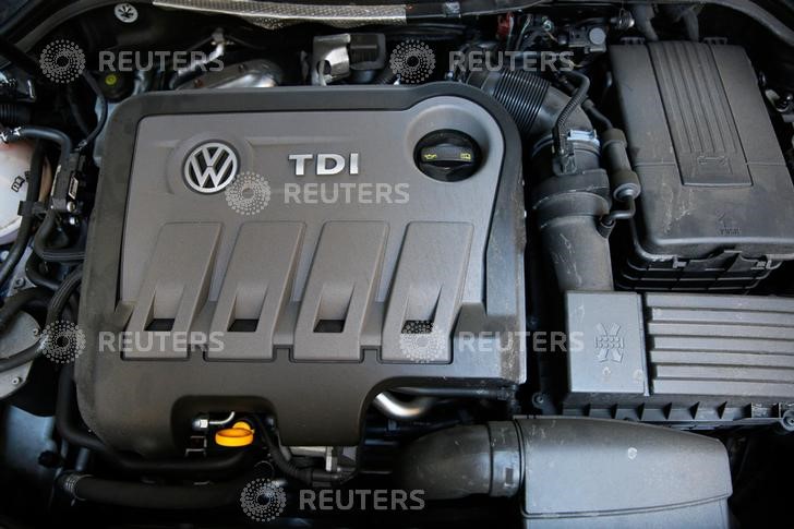 © Reuters. A Volkswagen Passat TDI diesel engine is seen in central London