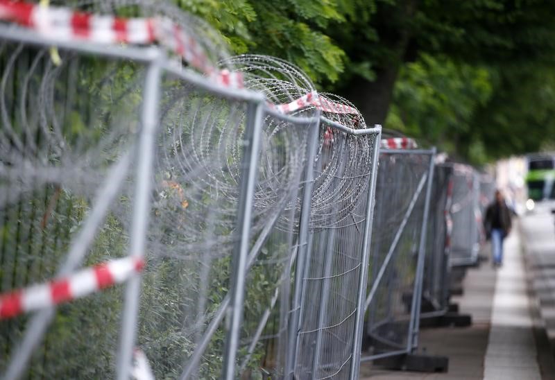 © Reuters. الداخلية الألمانية تتوقع تدفق نحو 8 آلاف محتج يميلون للعنف  خلال قمة مجموعة 20