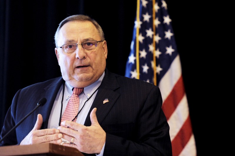 © Reuters. FILE PHOTO --  File photo of Maine Governor LePage speaking at the 23rd Annual Energy Trade & Technology Conference in Boston