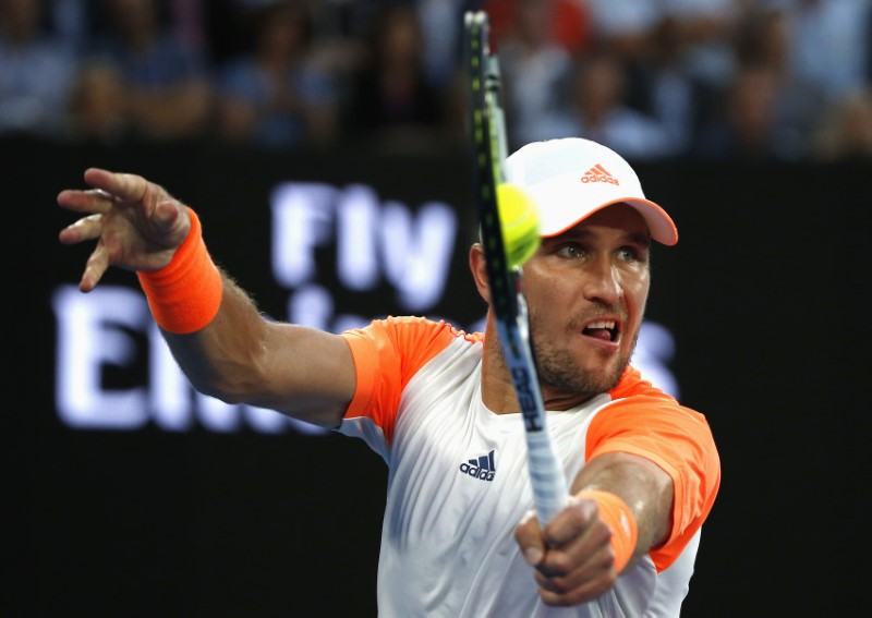 © Reuters. FILE PHOTO - Tennis - Australian Open - Melbourne Park, Melbourne, Australia