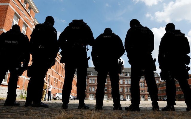 © Reuters. Cuatro detenidos en Bélgica tras el hallazgo de armas