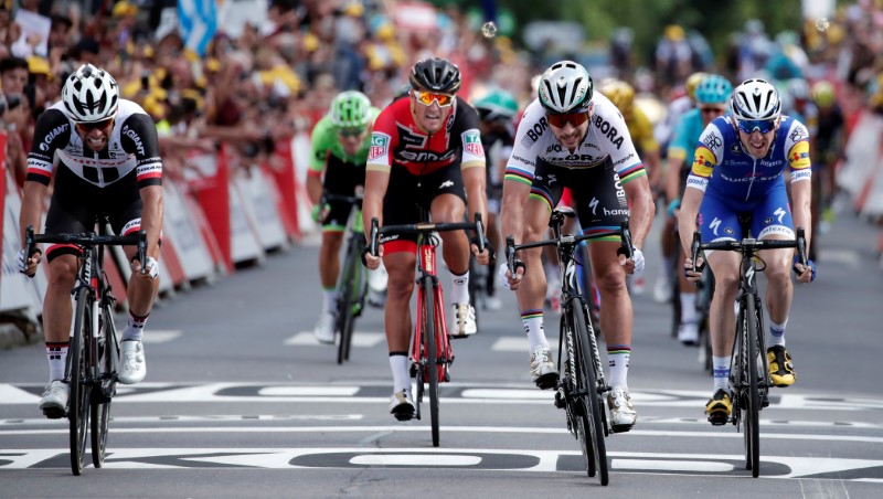 © Reuters. Cycling - The 104th Tour de France cycling race