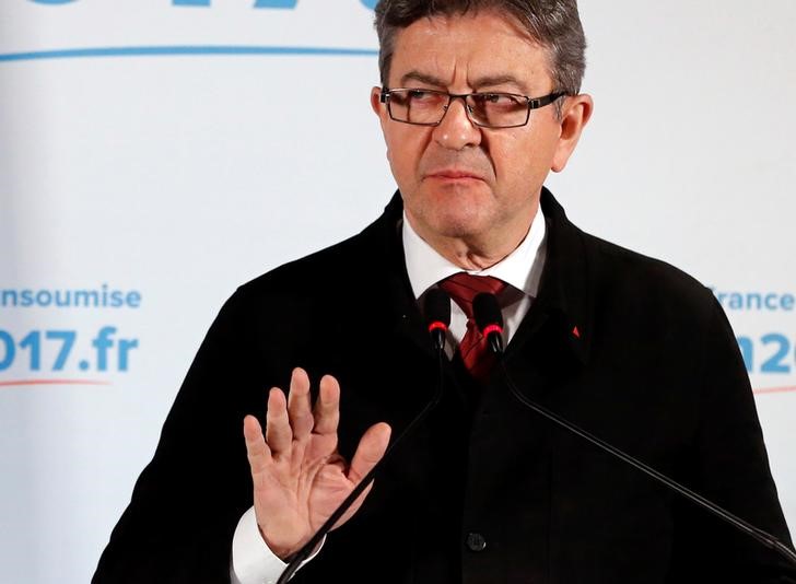 © Reuters. Líder de extrema-esquerda francês Jean-Luc Mélenchon, durante evento em Paris