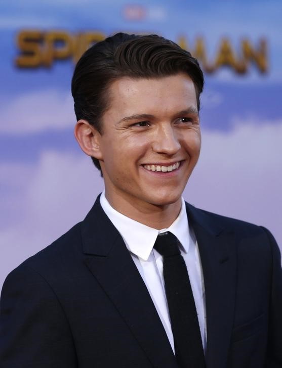 © Reuters. Ator Tom Holland, o novo Homem-Aranha, na pré-estreia mundial do filme em Los Angeles