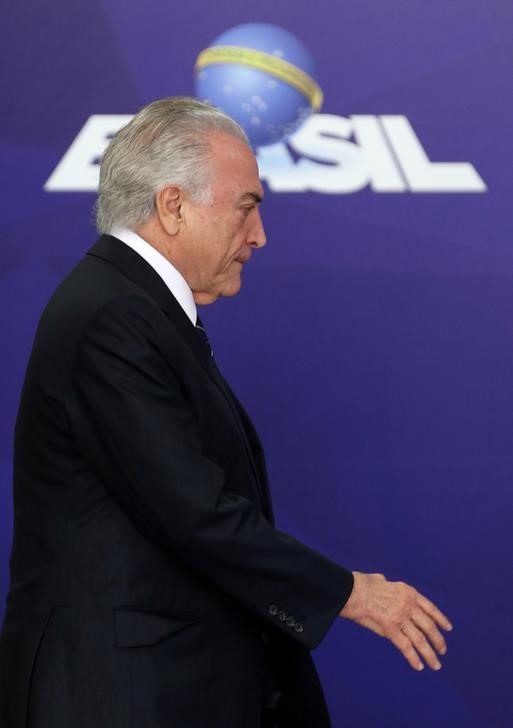 © Reuters. Presidente Michel Temer chega para cerimônia no Palácio do Planalto, em Brasília