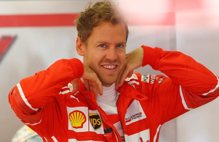 © Reuters. Vettel, el más rápido en entrenamiento final de GP Austria