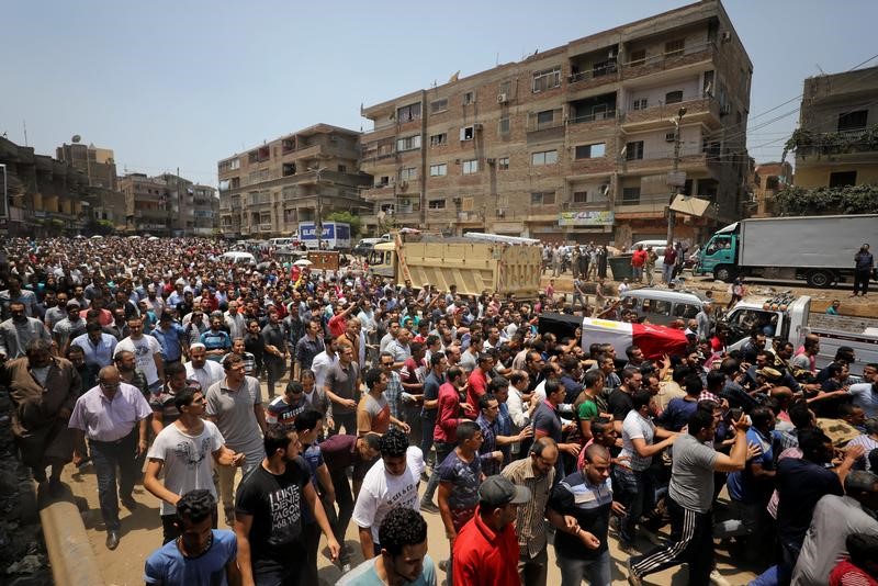 © Reuters. بيان: مصر تعلن مقتل 14 مسلحا في اشتباك مع الشرطة بمحافظة الإسماعيلية