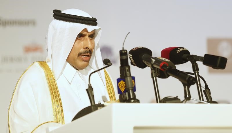 © Reuters. سي.إن.بي.سي: محافظ مصرف قطر المركزي يقول إن بلاده تملك احتياطيات تبلغ 340 مليار دولار