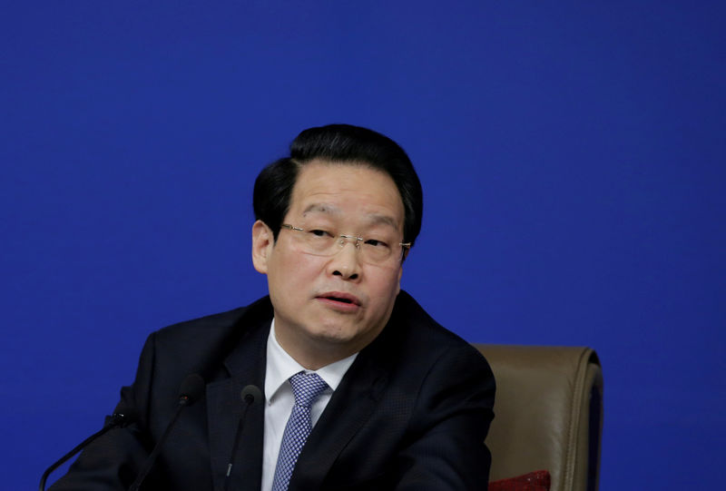 © Reuters. FILE PHOTO: CIRC Chairman Xiang Junbo attends a news conference in Beijing