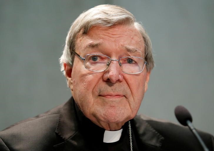 © Reuters. Cardeal George Pell durante coletiva de imprensa no Vaticano